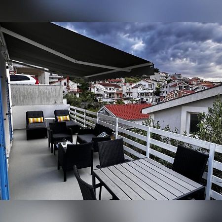 Apartment Tina โตรกีร์ ภายนอก รูปภาพ