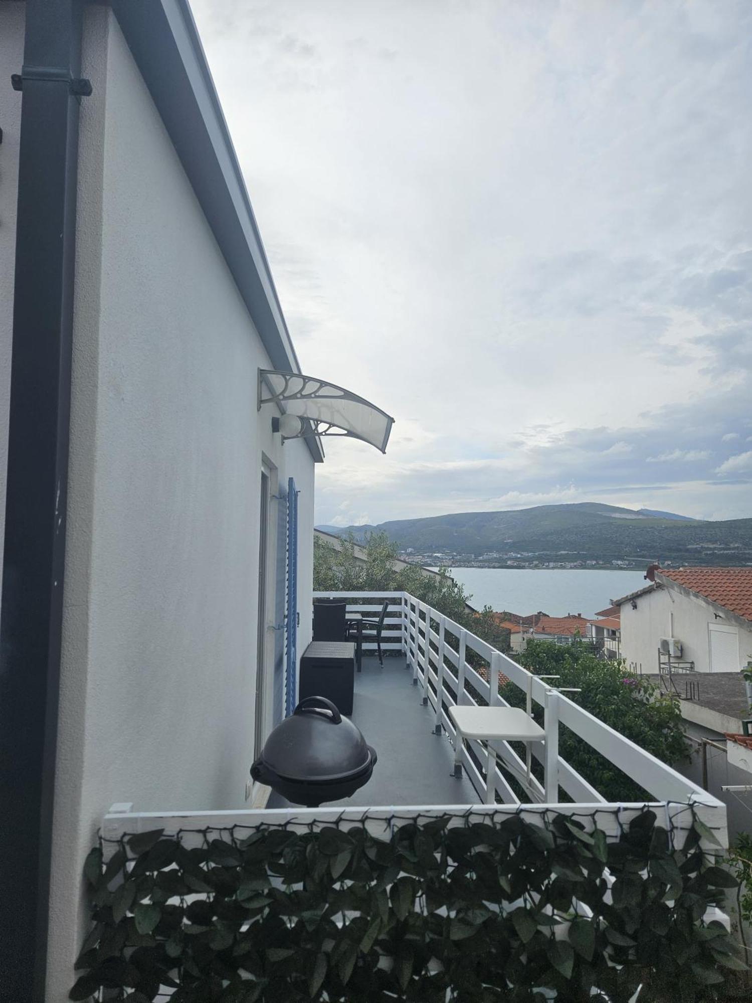 Apartment Tina โตรกีร์ ภายนอก รูปภาพ